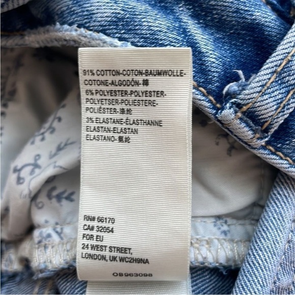 Free People We The Free Curvy Vintage Hi Rise Button fly Jean Shorts. Size 25. - Picture 12 of 13